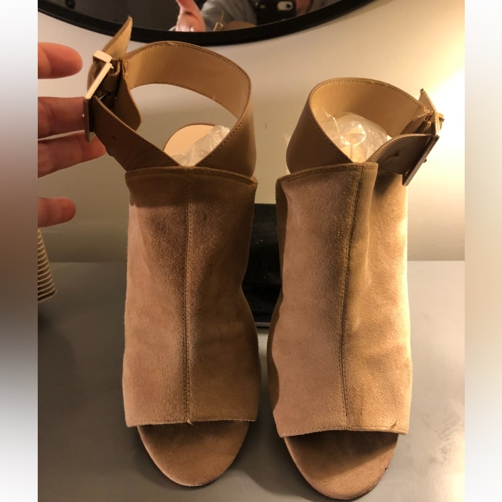 Nine West open toe Mules